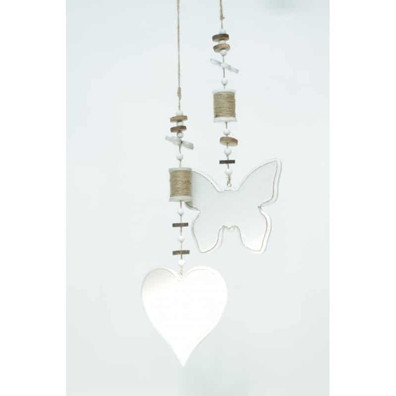 Guirlande suspendue cœur et papillon assortis Guirlande suspendue cœur et papillon assortis
