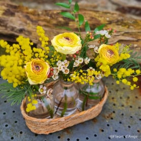 Mini panier et 3 bouteilles en verre - Grossiste fleuriste déco rose