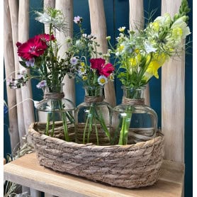 Mini panier et 3 bouteilles en verre - Grossiste fleuriste déco rose