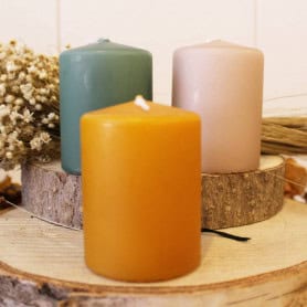 Paquet de 12 bougies cylindre (assortiment 3 couleurs) - Grossiste