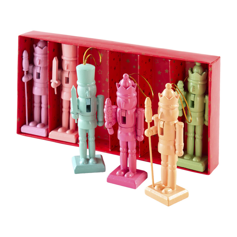Boite de 6 casse-noisettes en bois - Fournisseur décorations de Noël Boite de 6 casse-noisettes en bois - Fournisseur décorations de Noël