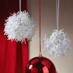 Suspension brindilles boule enneigee 2 tailles