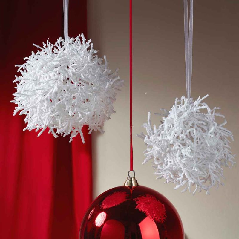 Suspension brindilles boule enneigee 2 tailles