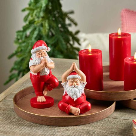 Pere noël assis rouge et blanc - Yoga